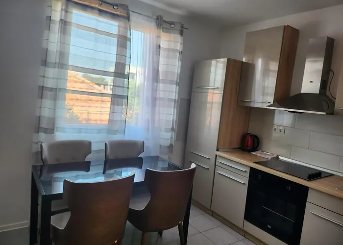 Appartement Oleander 2 In Pakoštane